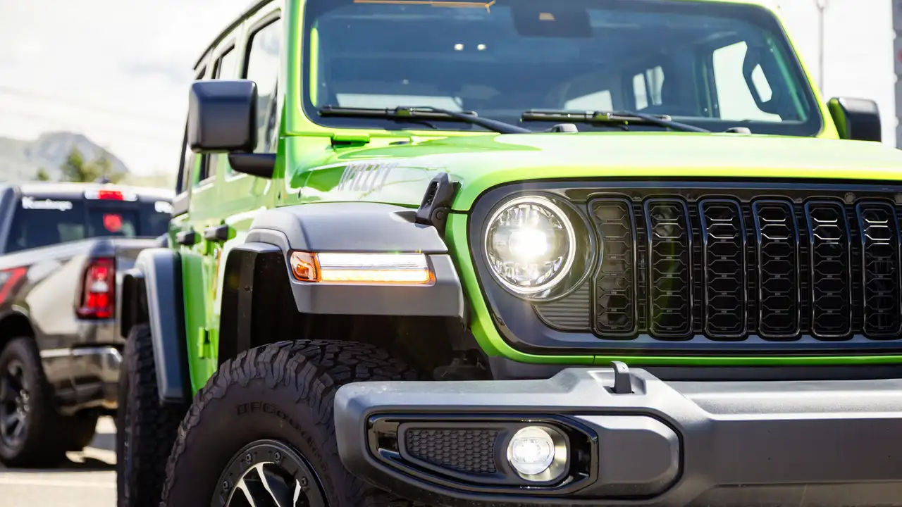 Jeep Wrangler photo Jeep Wrangler