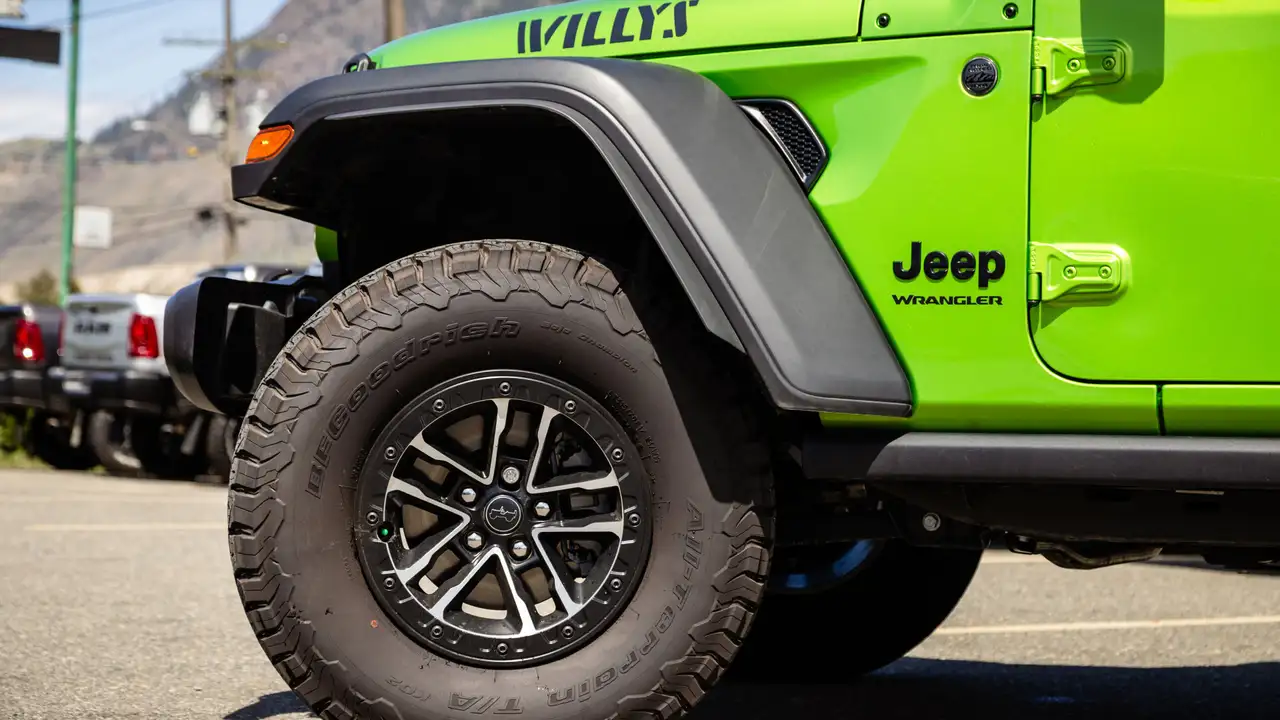Jeep Wrangler photo Jeep Wrangler