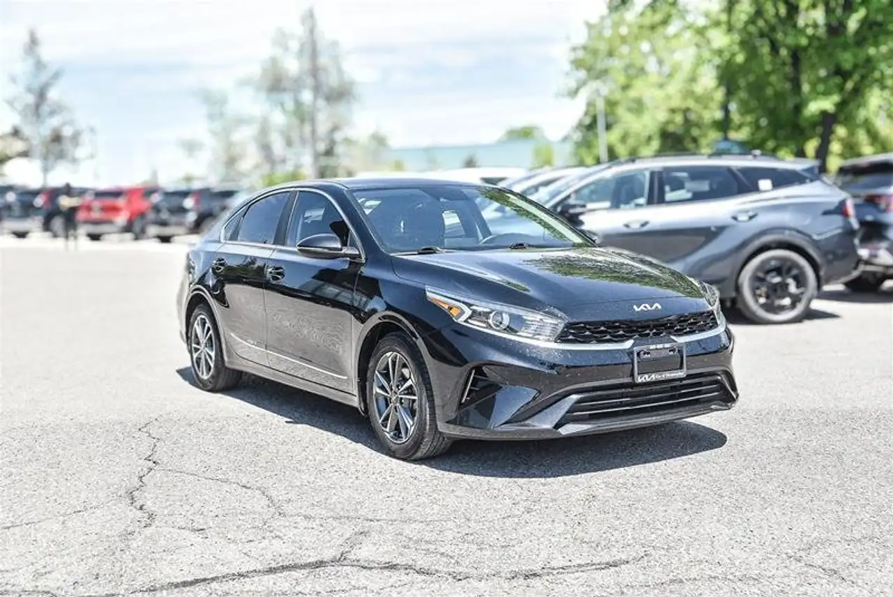 Kia Forte снимка Kia Forte