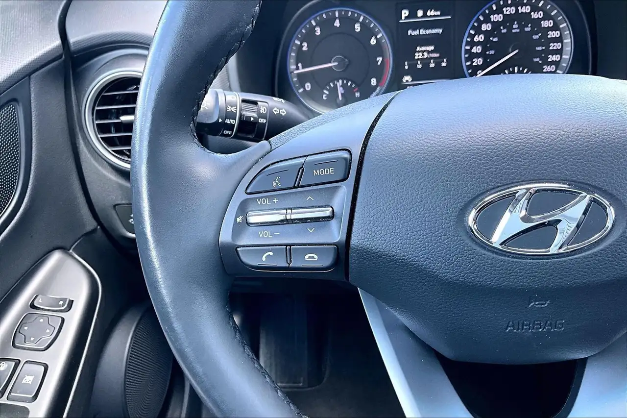 Hyundai KONA photo Hyundai KONA