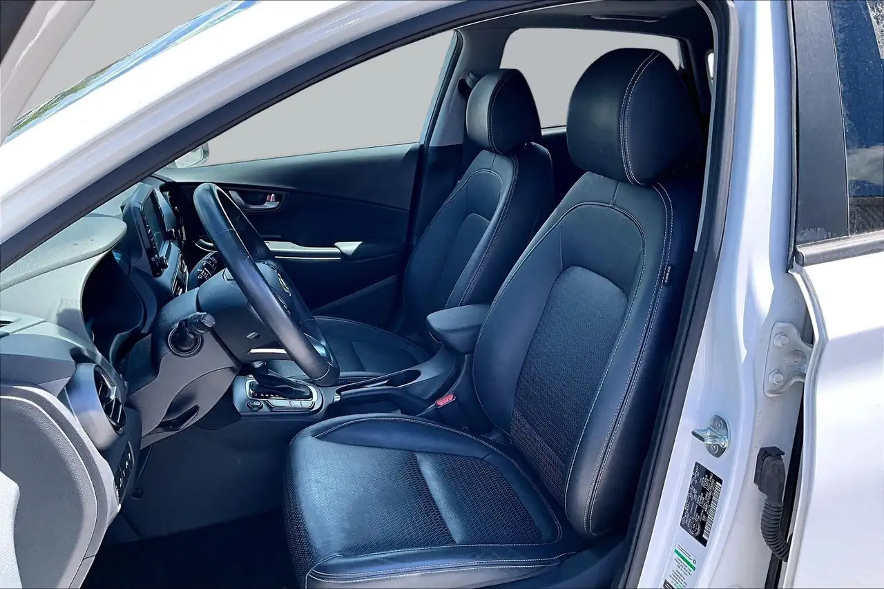 Hyundai KONA photo Hyundai KONA