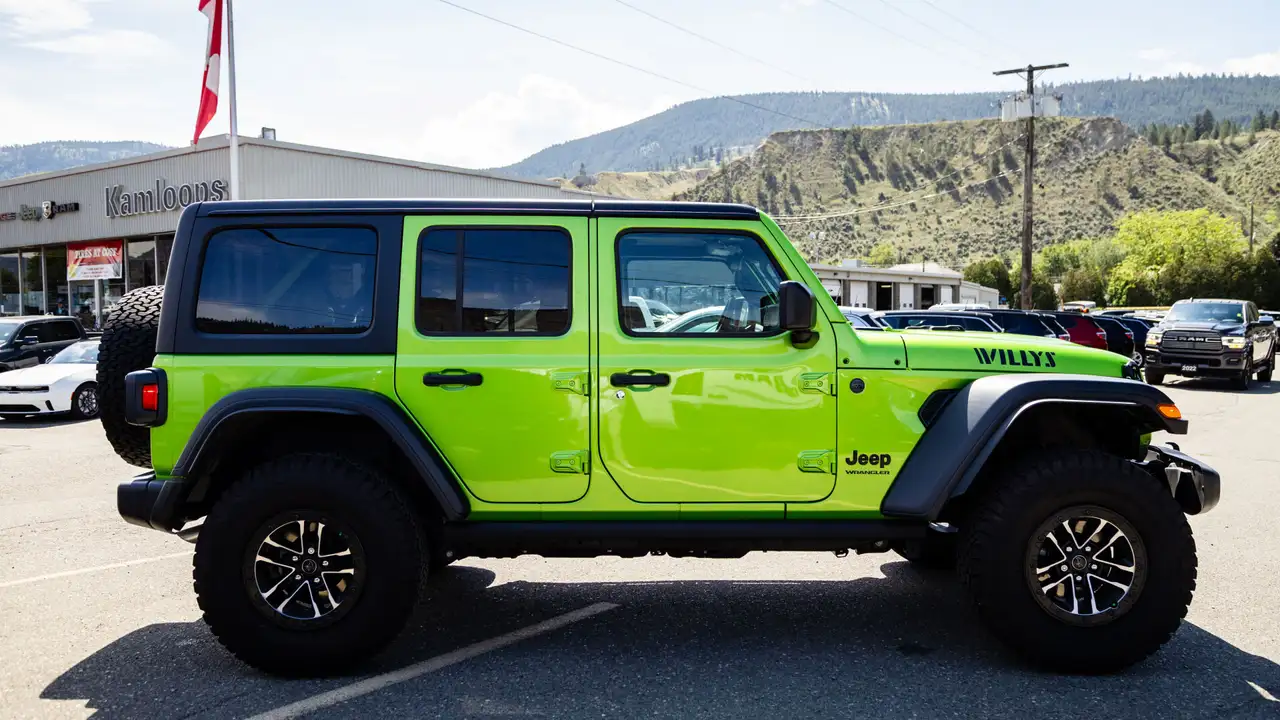 Jeep Wrangler photo Jeep Wrangler