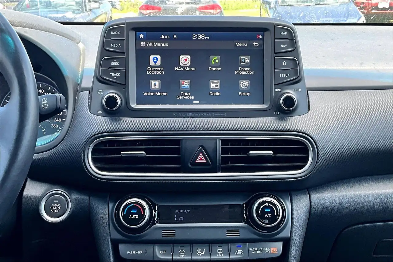 Hyundai KONA photo Hyundai KONA