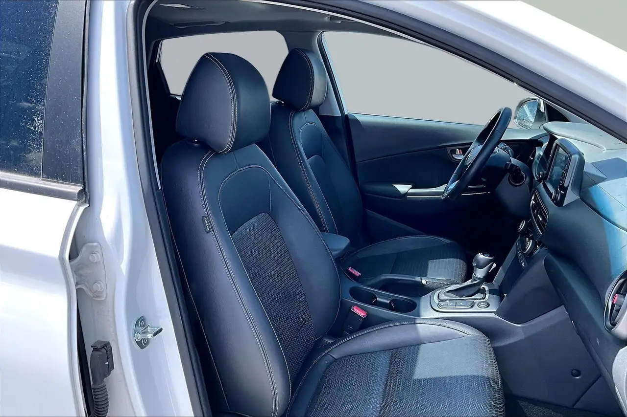 Hyundai KONA photo Hyundai KONA