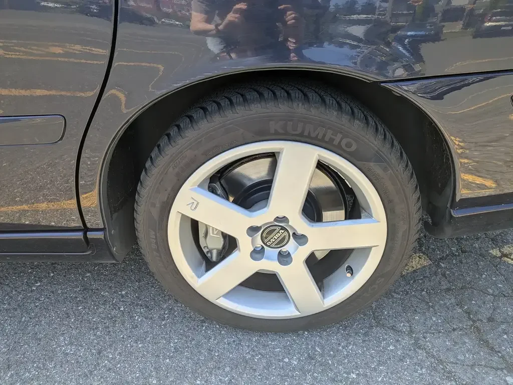 Volvo V70 снимка Volvo V70