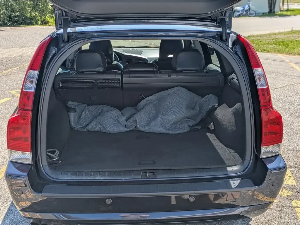 Volvo V70 снимка Volvo V70