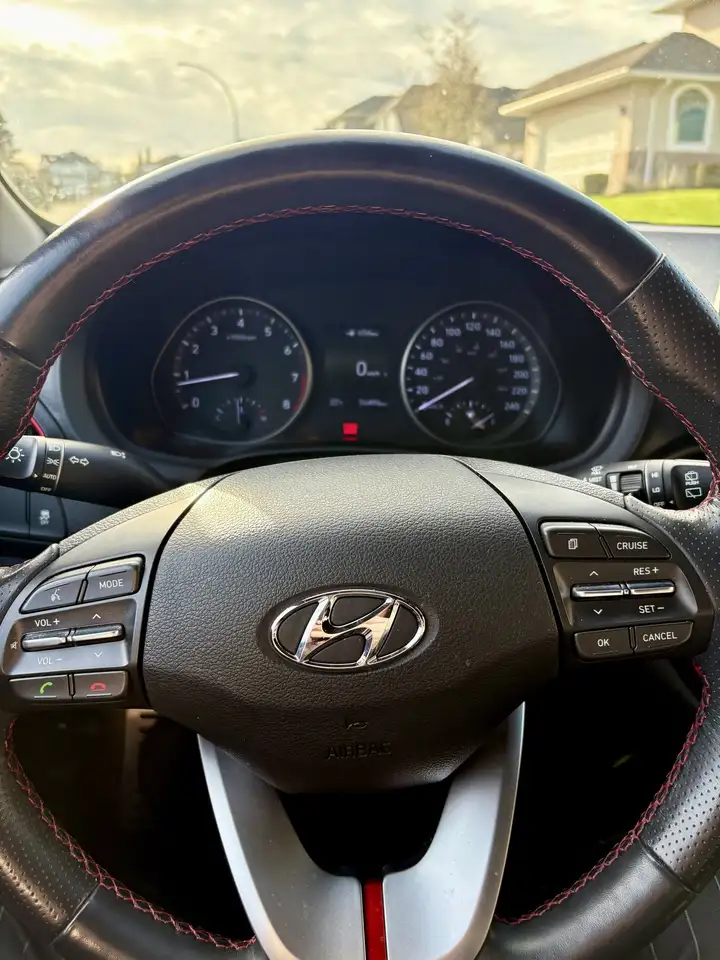 Hyundai ELANTRA снимка Hyundai ELANTRA