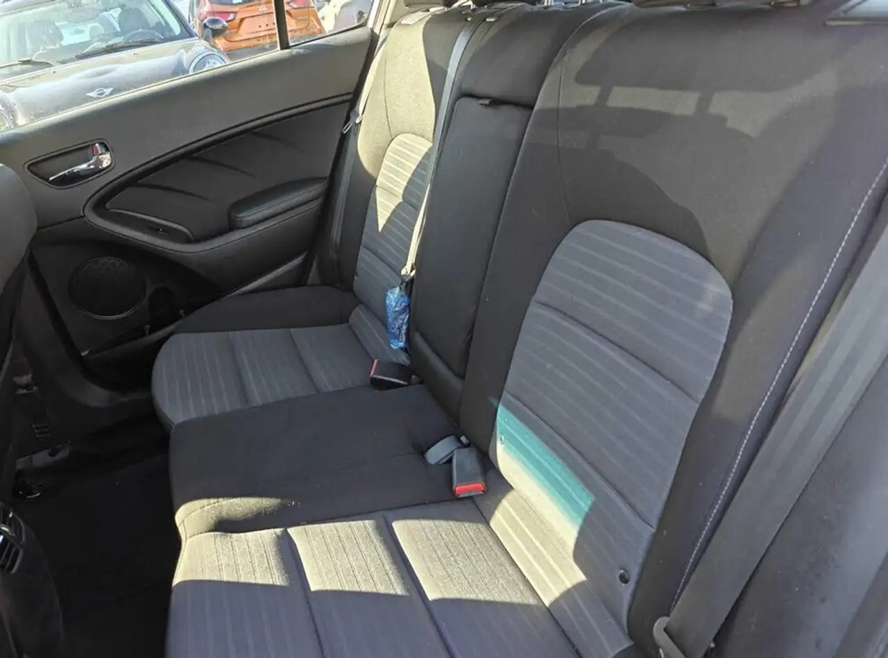 Kia Forte снимка Kia Forte