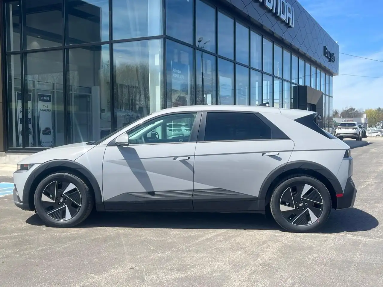 Hyundai IONIQ 5 снимка Hyundai IONIQ 5