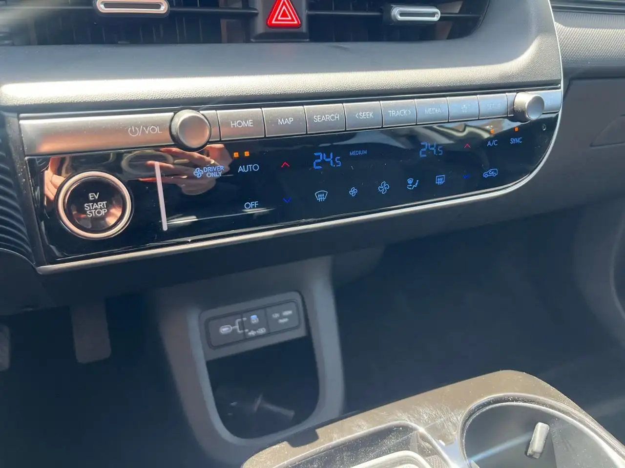 Hyundai IONIQ 5 снимка Hyundai IONIQ 5