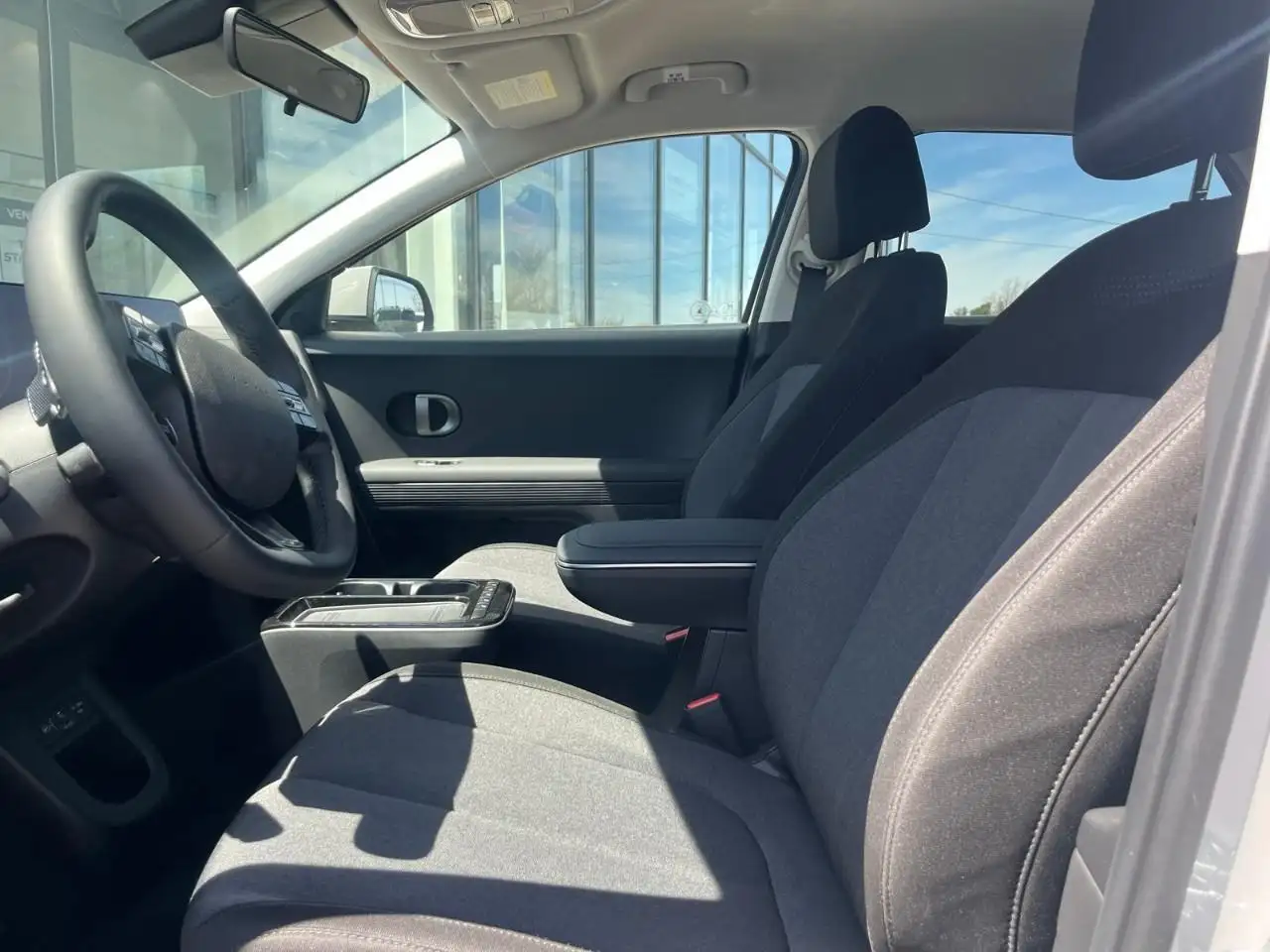 Hyundai IONIQ 5 снимка Hyundai IONIQ 5
