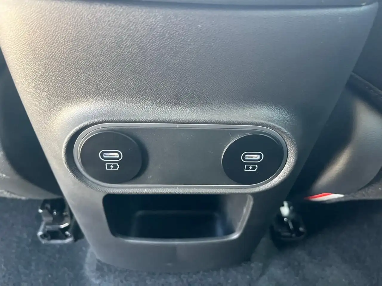 Hyundai IONIQ 5 снимка Hyundai IONIQ 5