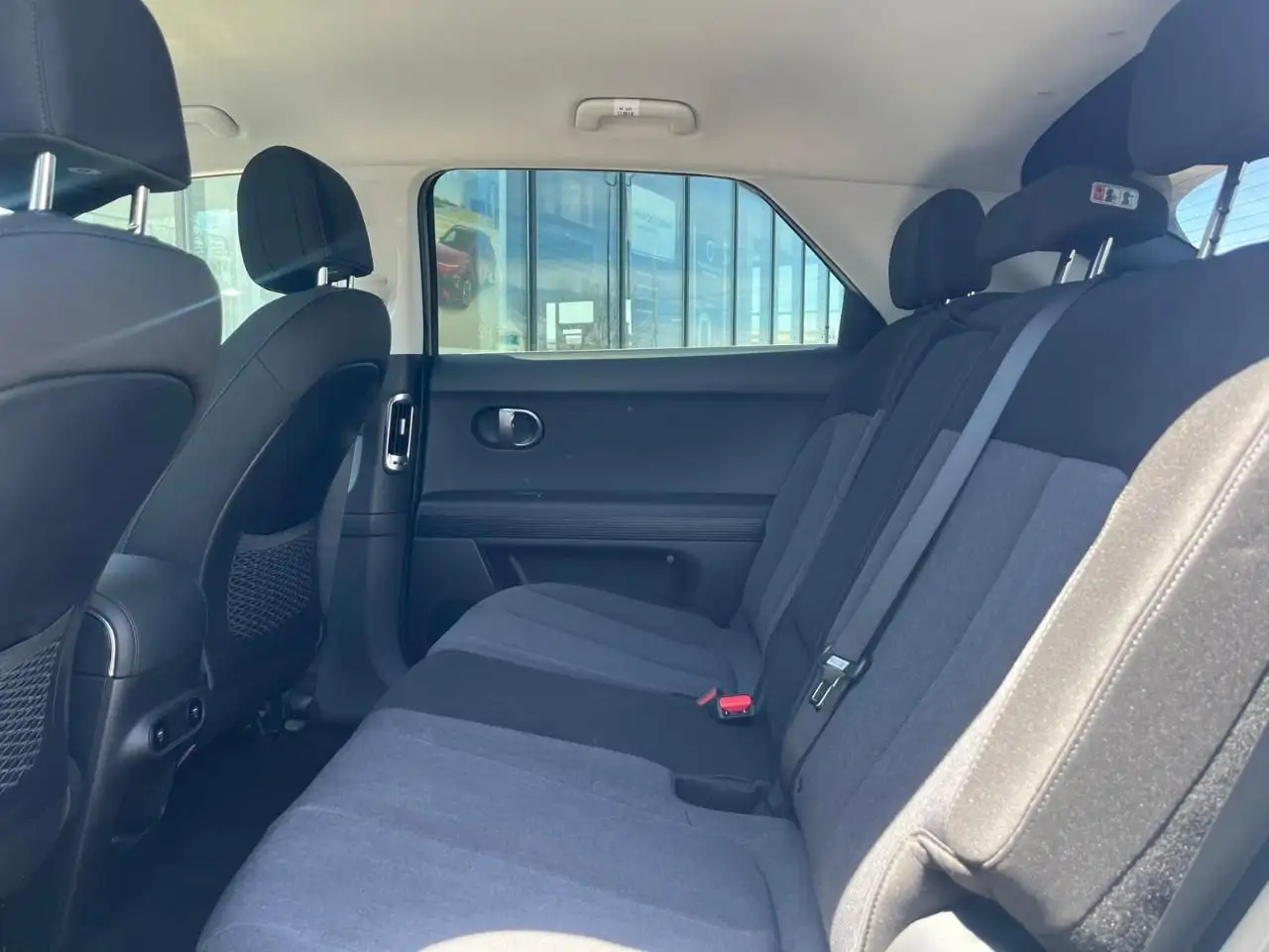 Hyundai IONIQ 5 снимка Hyundai IONIQ 5