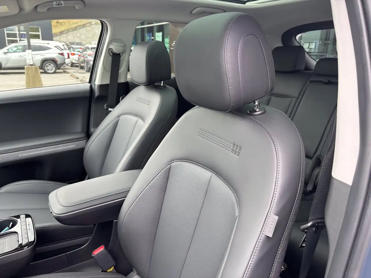 Hyundai IONIQ 5 photo Hyundai IONIQ 5