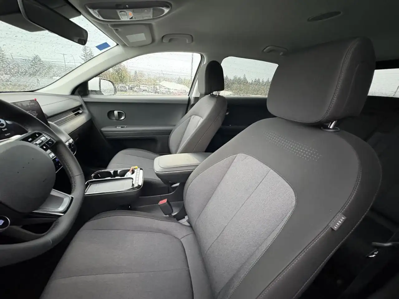 Hyundai IONIQ 5 снимка Hyundai IONIQ 5