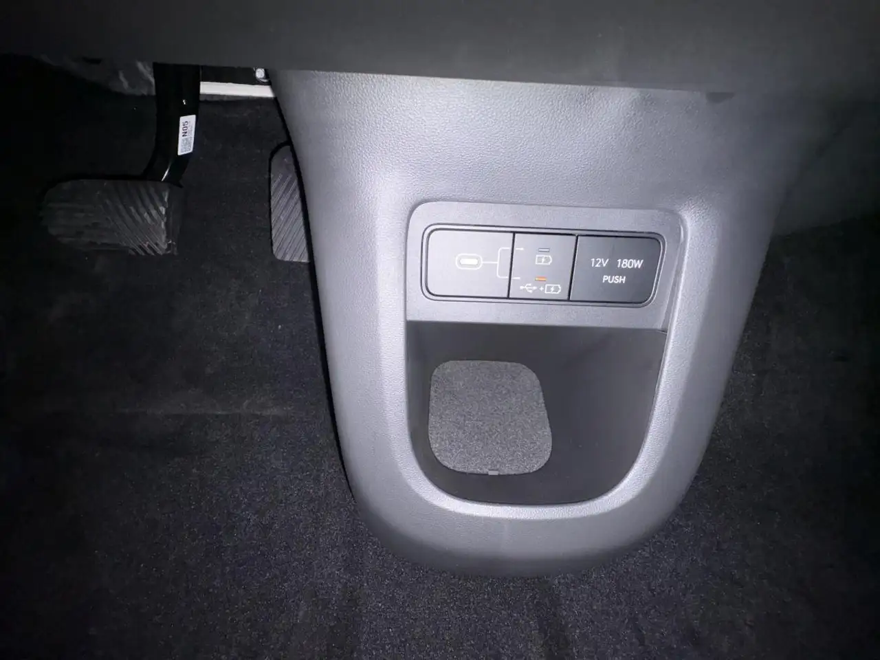 Hyundai IONIQ 5 снимка Hyundai IONIQ 5
