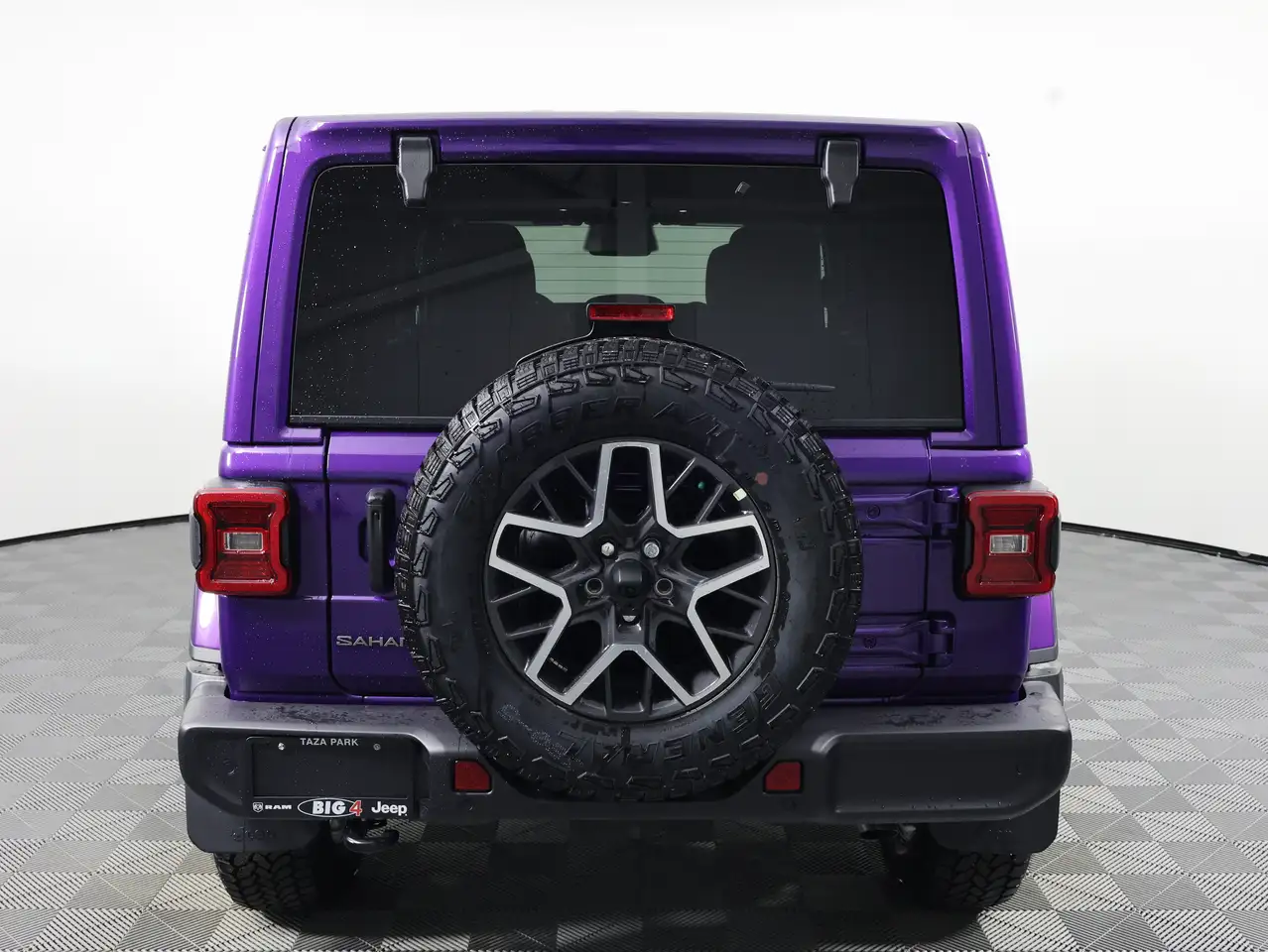 Jeep Wrangler photo Jeep Wrangler