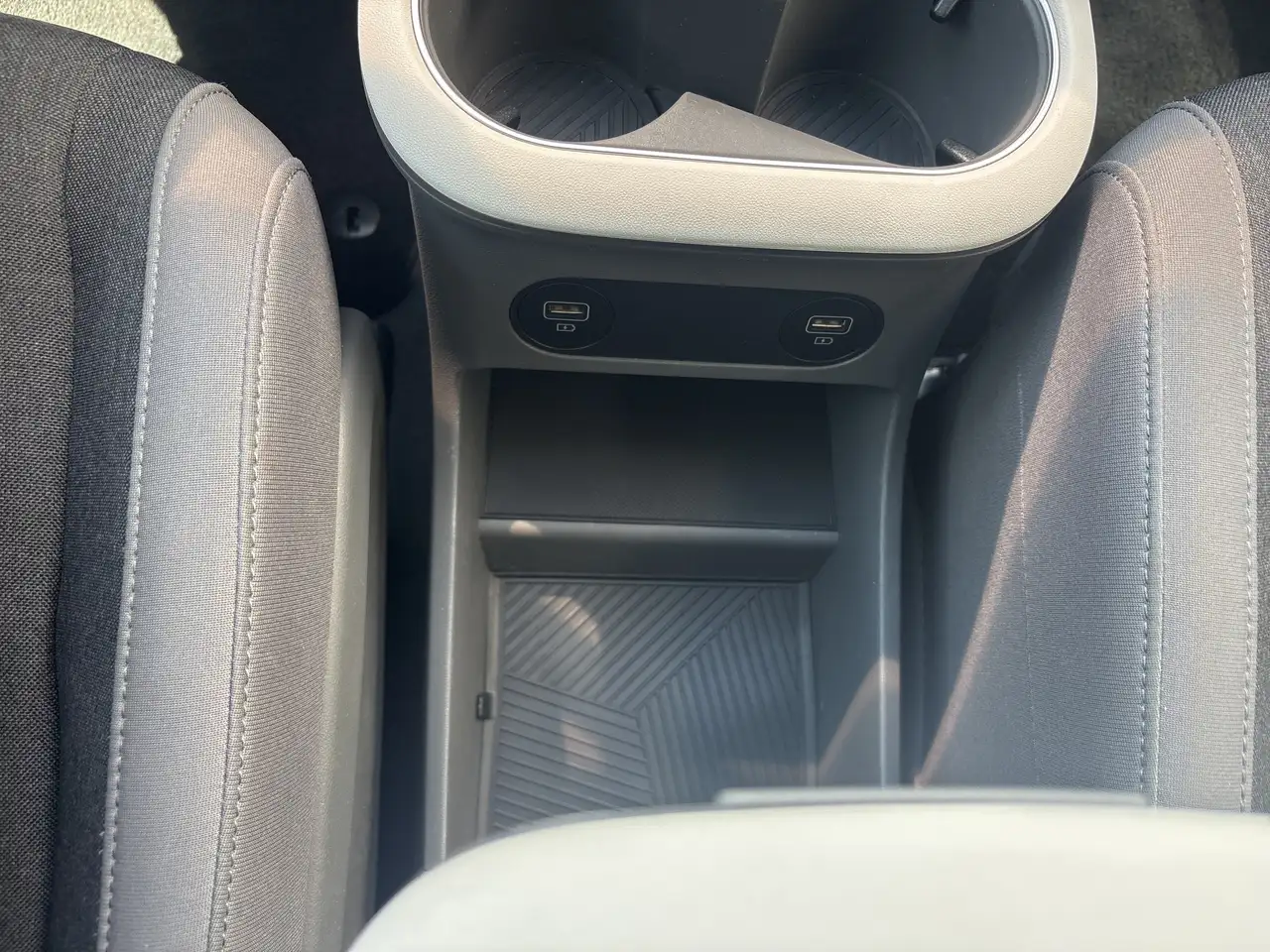 Hyundai IONIQ 5 снимка Hyundai IONIQ 5