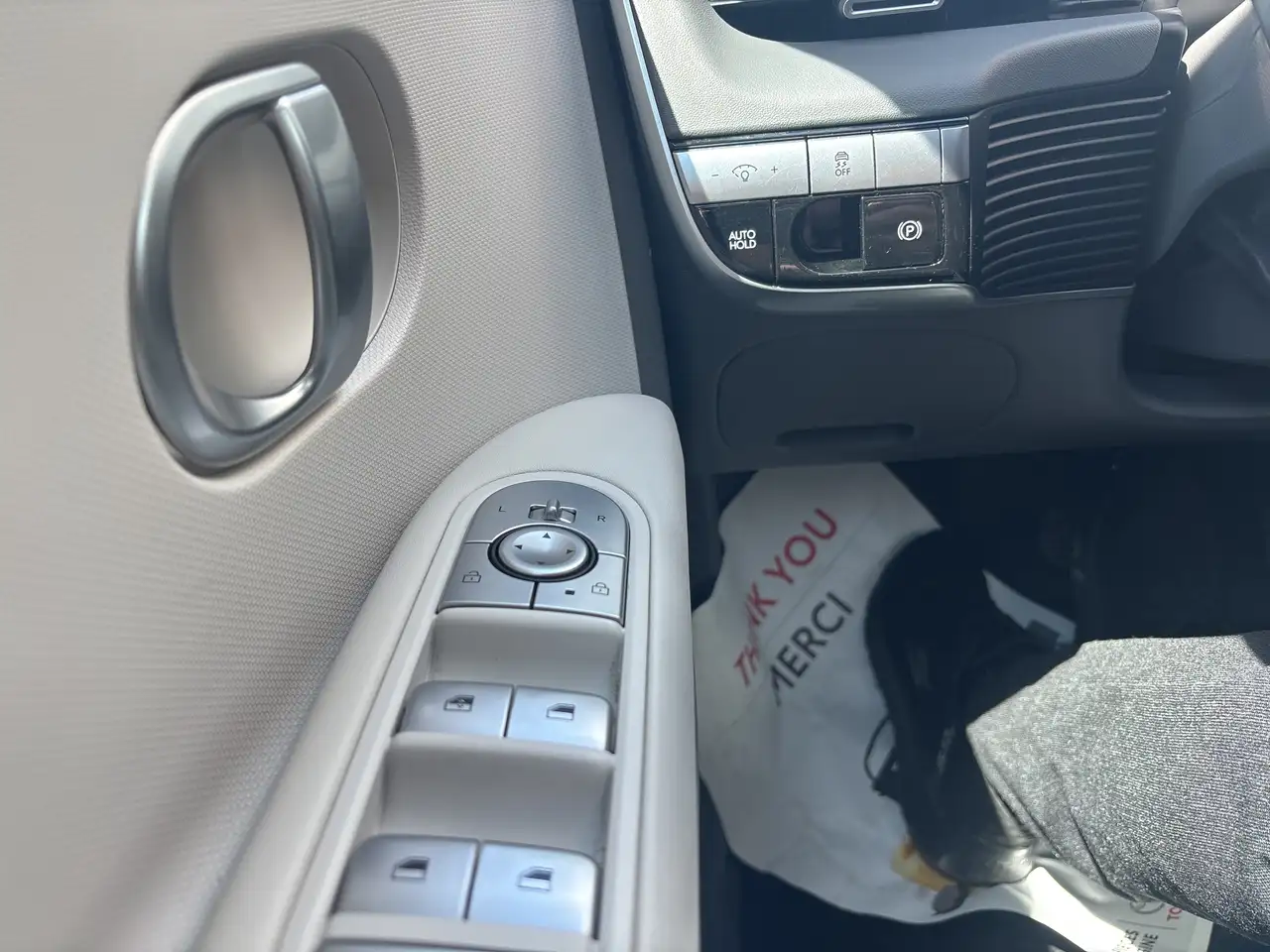 Hyundai IONIQ 5 снимка Hyundai IONIQ 5