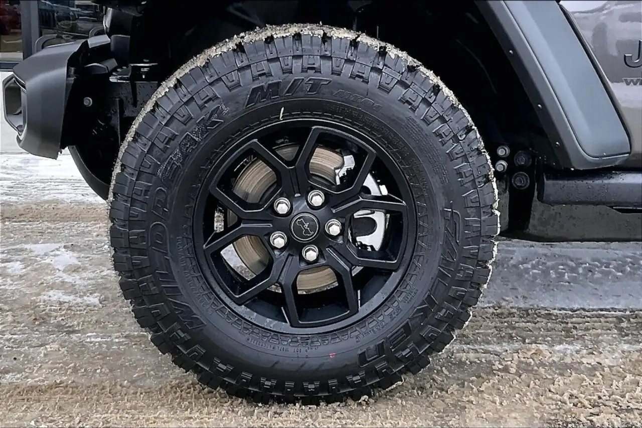 Jeep Wrangler photo Jeep Wrangler