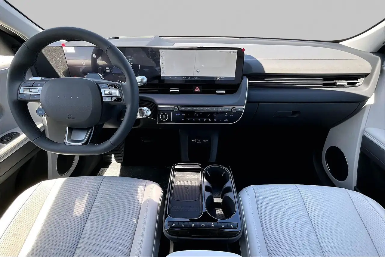 Hyundai IONIQ 5 снимка Hyundai IONIQ 5