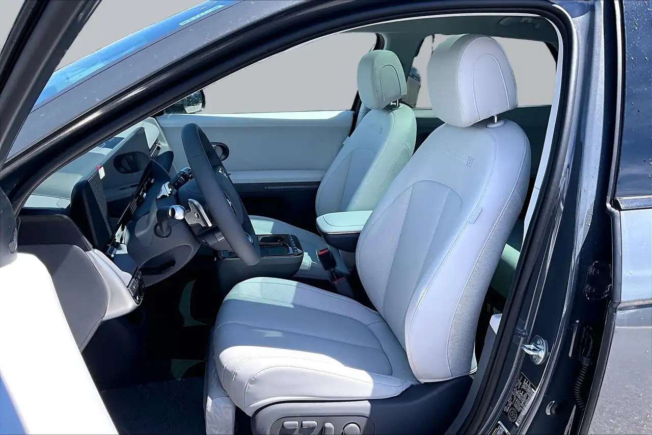 Hyundai IONIQ 5 снимка Hyundai IONIQ 5