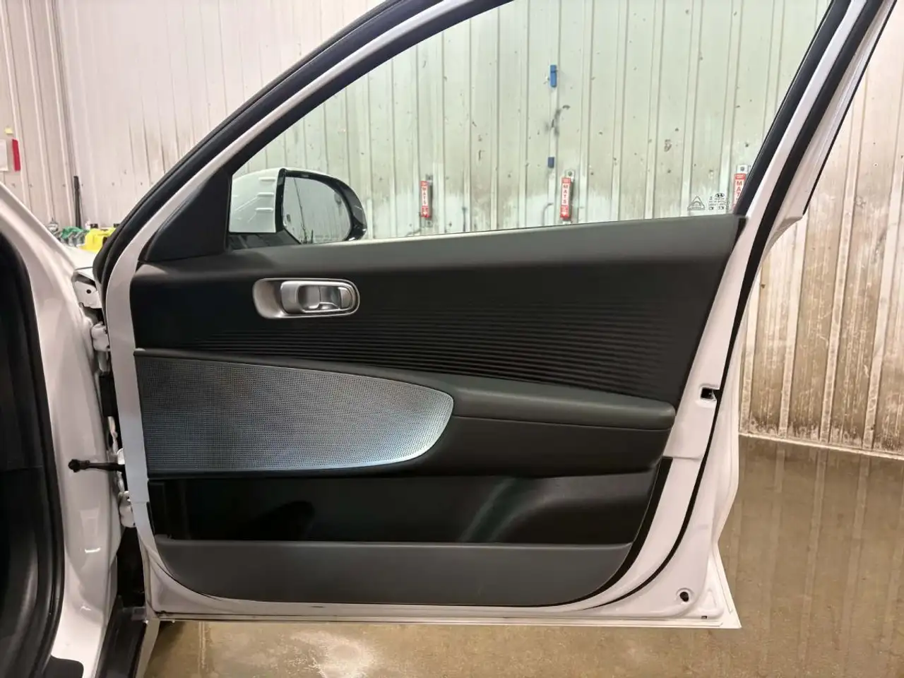 Hyundai IONIQ 6 снимка Hyundai IONIQ 6