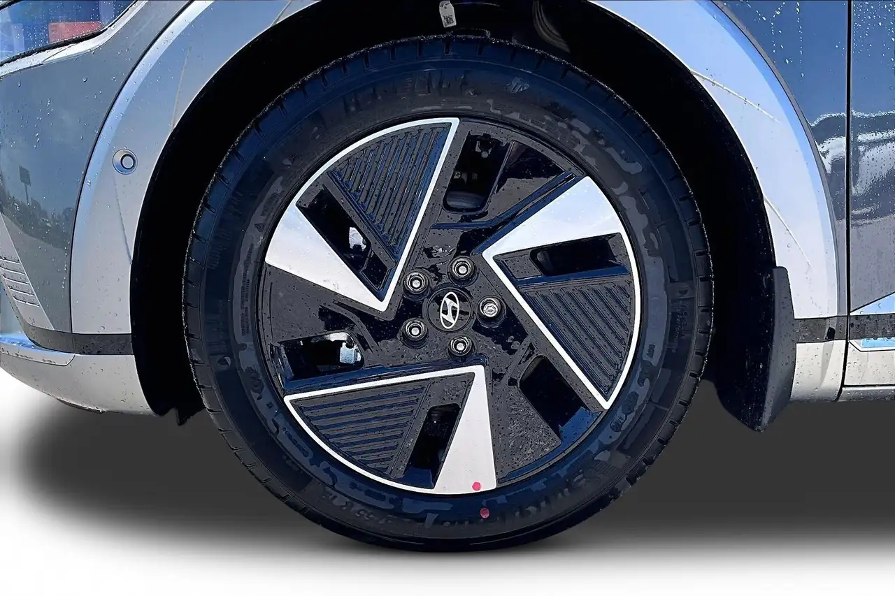 Hyundai IONIQ 5 снимка Hyundai IONIQ 5