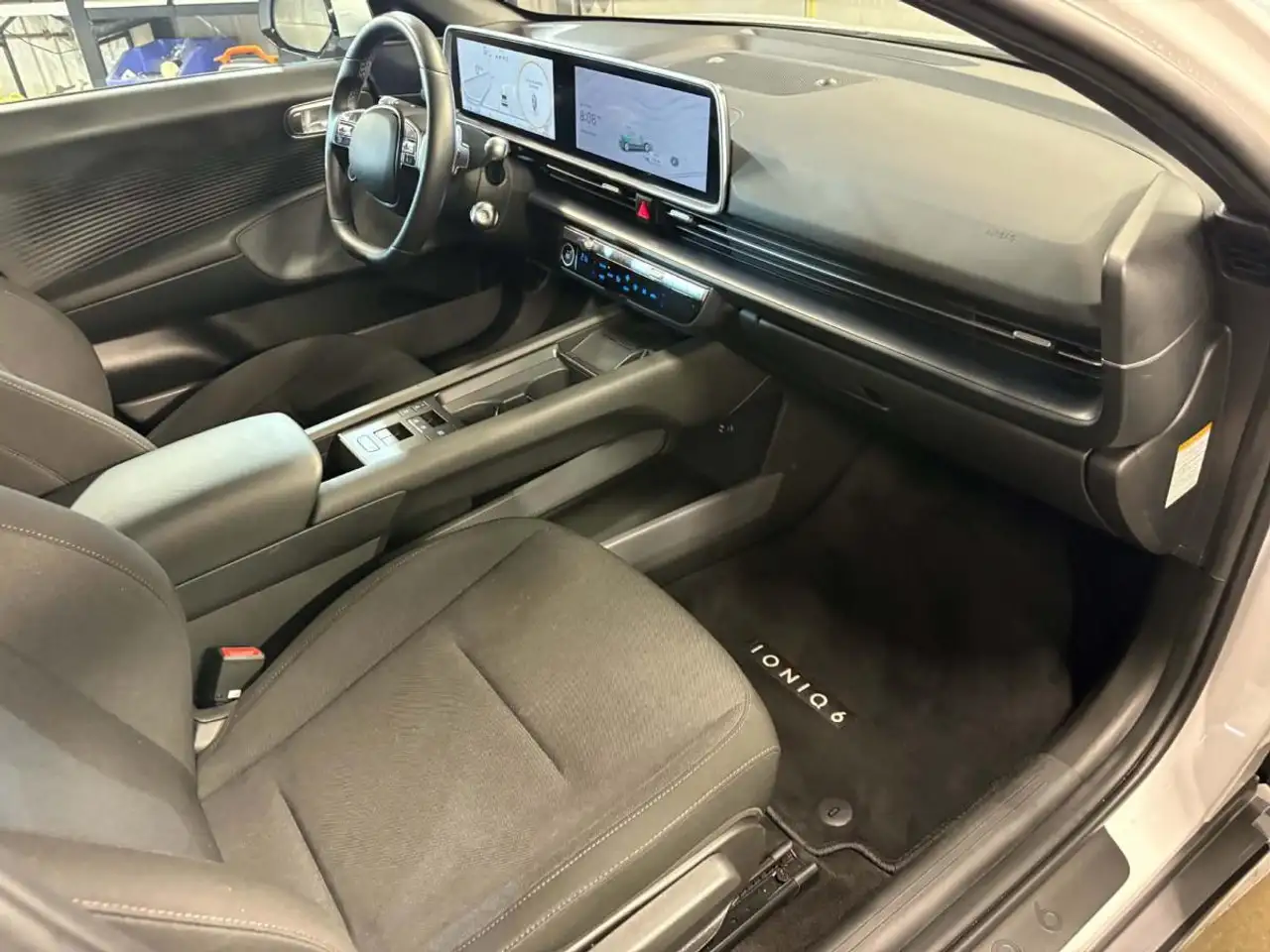 Hyundai IONIQ 6 снимка Hyundai IONIQ 6