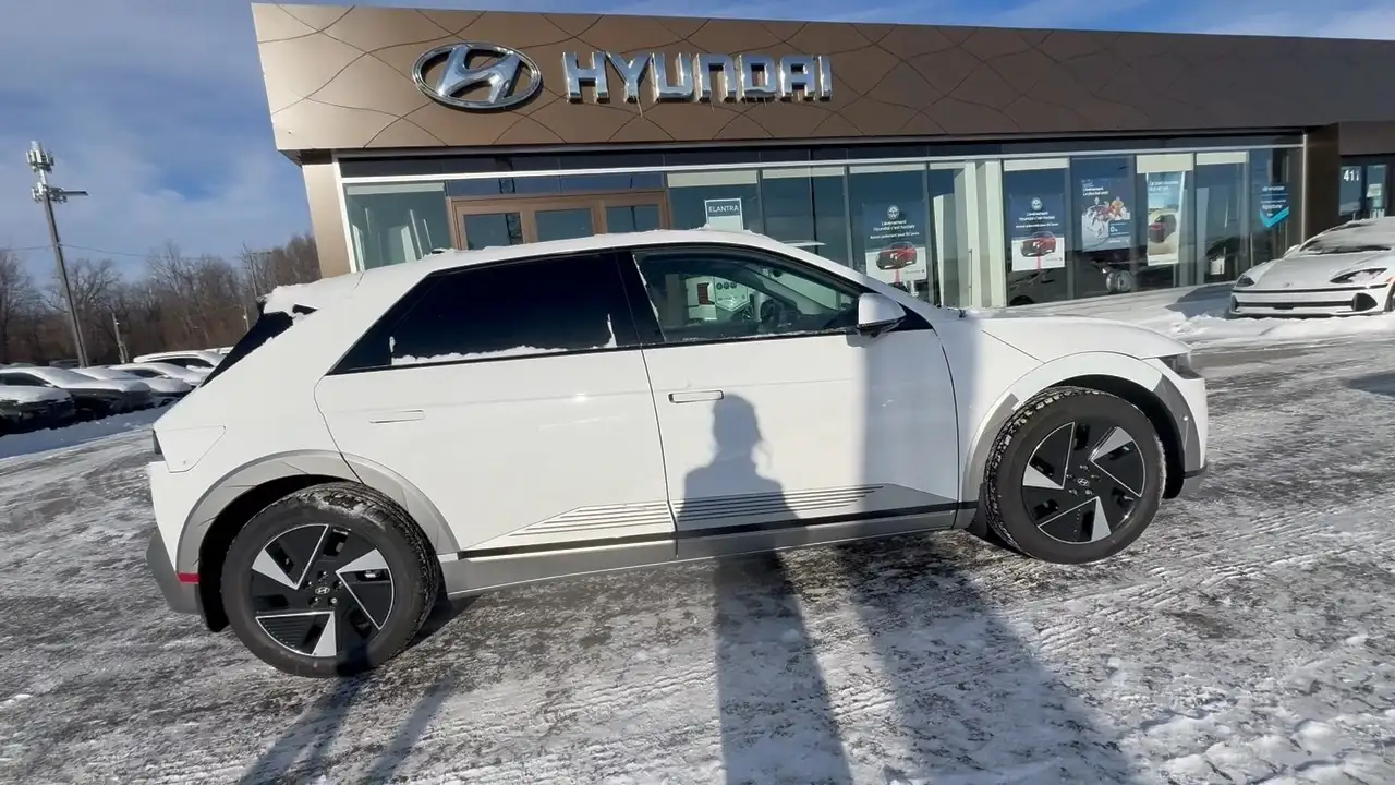 Hyundai IONIQ 5 снимка Hyundai IONIQ 5