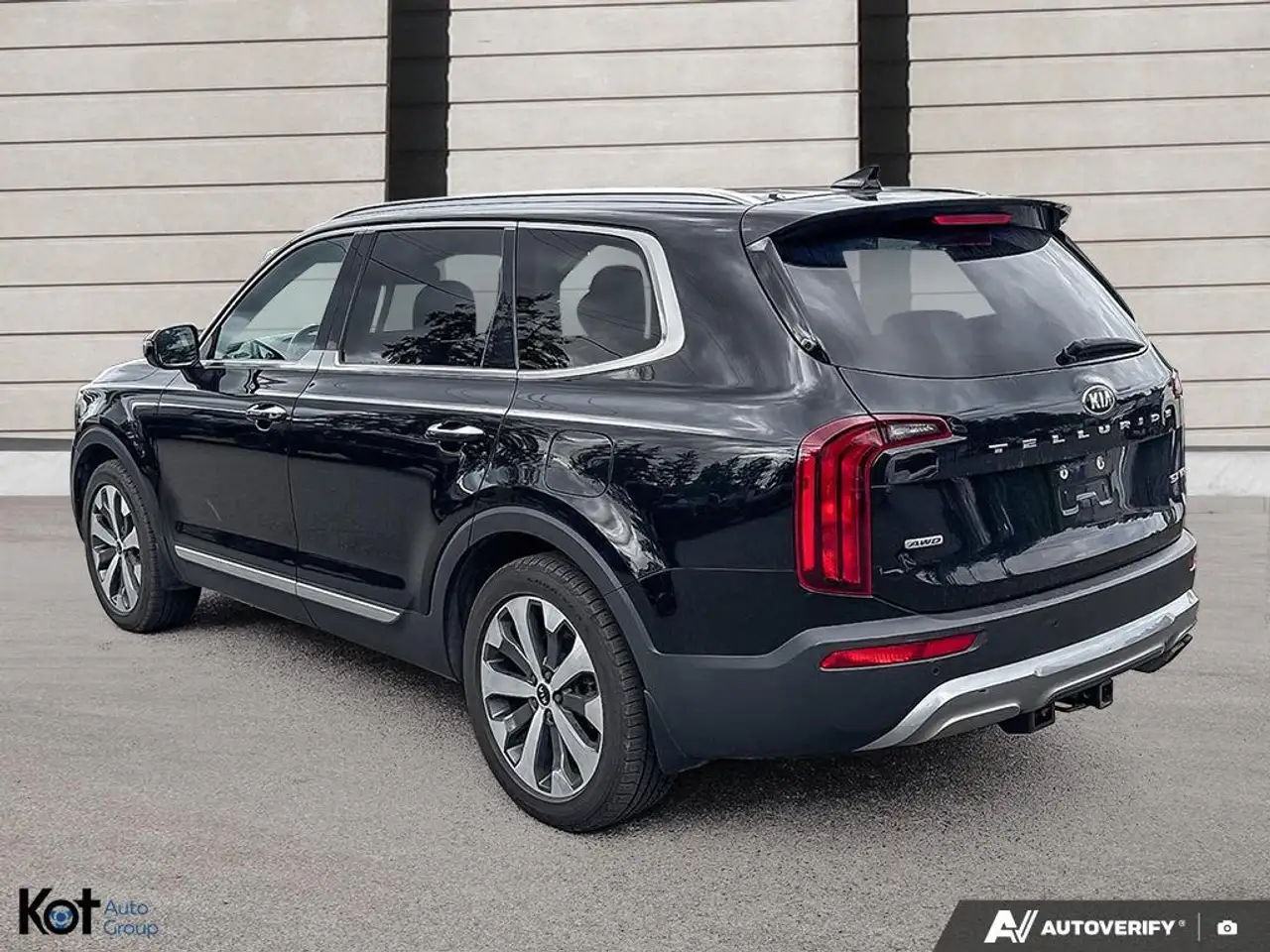 Kia Telluride снимка Kia Telluride