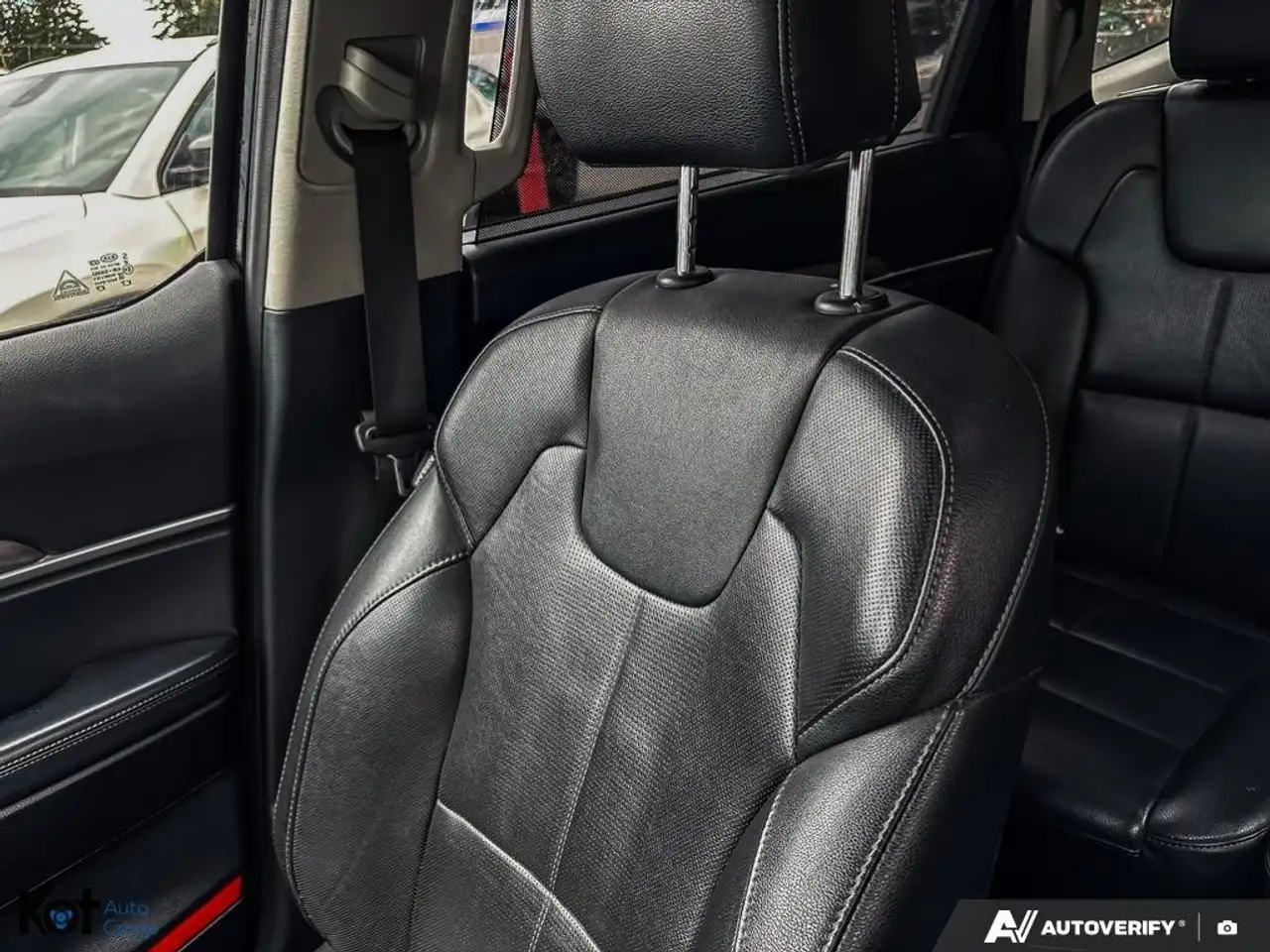 Kia Telluride снимка Kia Telluride