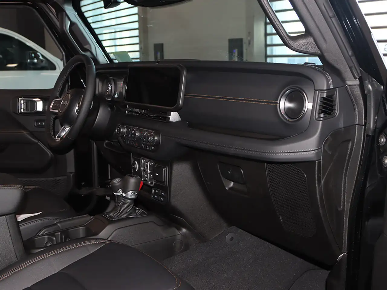Jeep Wrangler снимка Jeep Wrangler