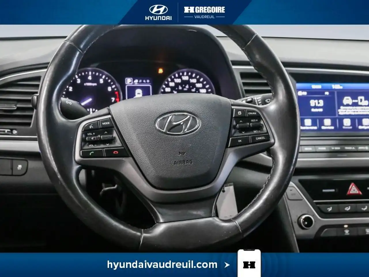 Hyundai ELANTRA снимка Hyundai ELANTRA
