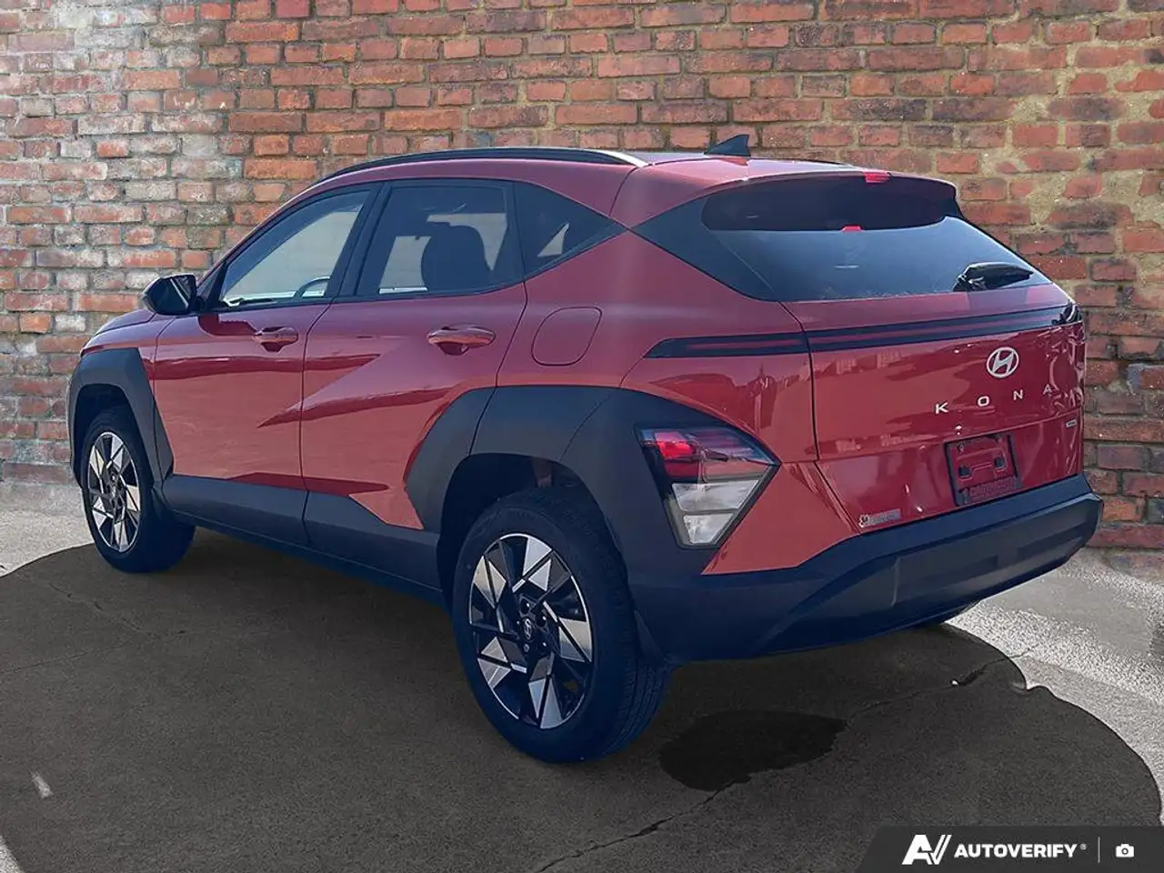Hyundai KONA снимка Hyundai KONA