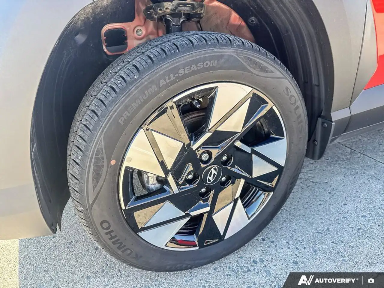 Hyundai KONA снимка Hyundai KONA