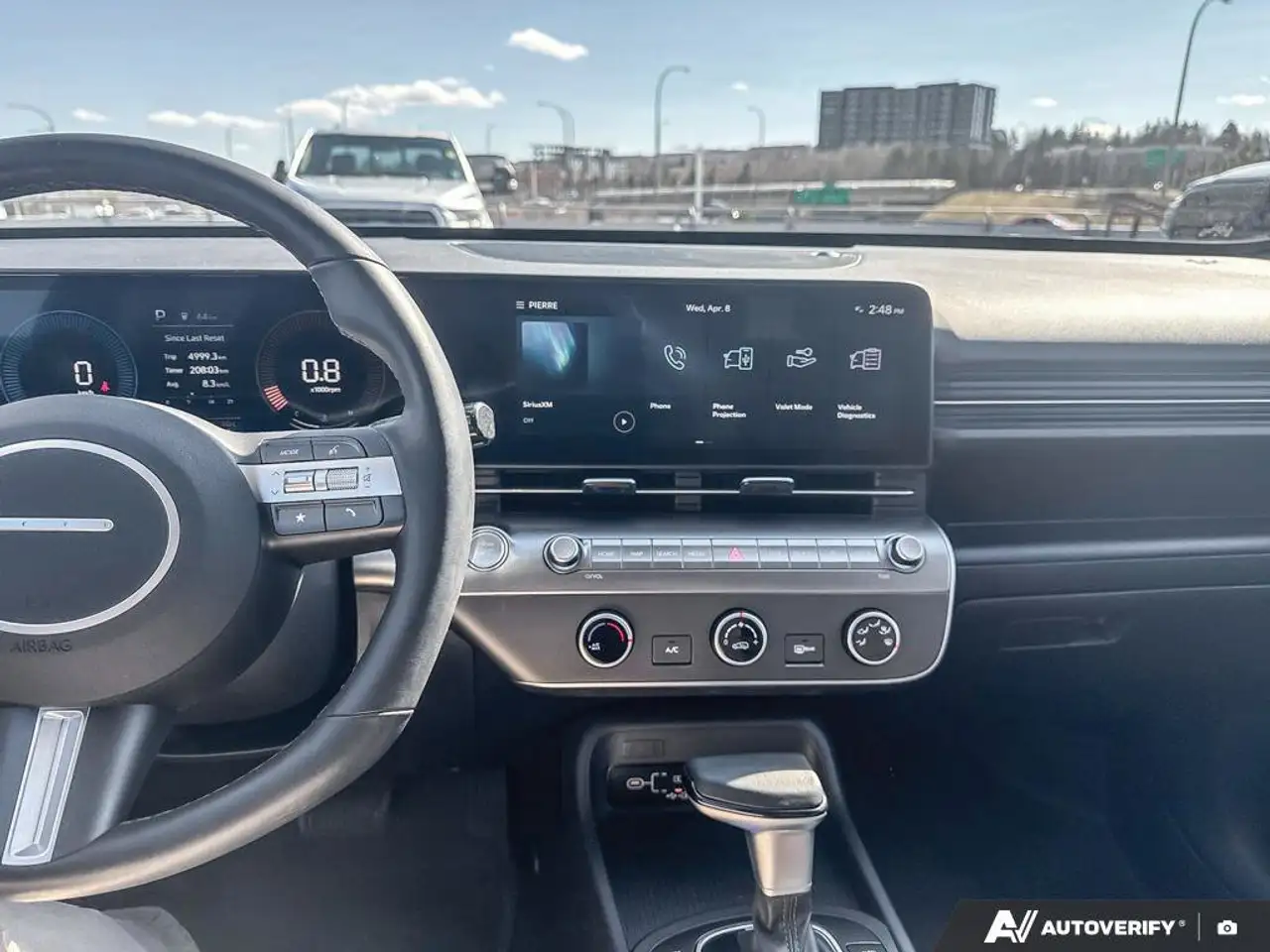 Hyundai KONA снимка Hyundai KONA