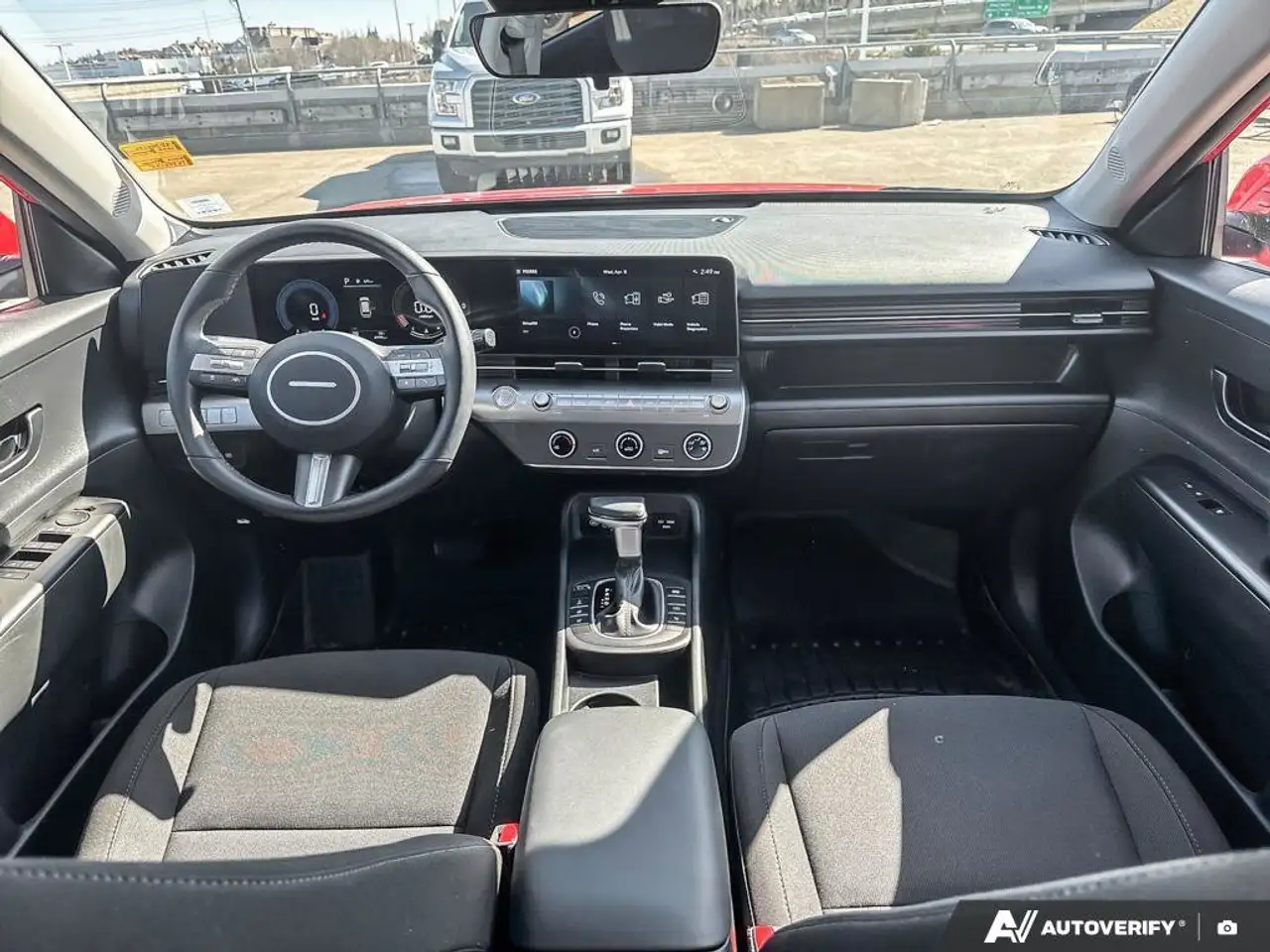 Hyundai KONA снимка Hyundai KONA
