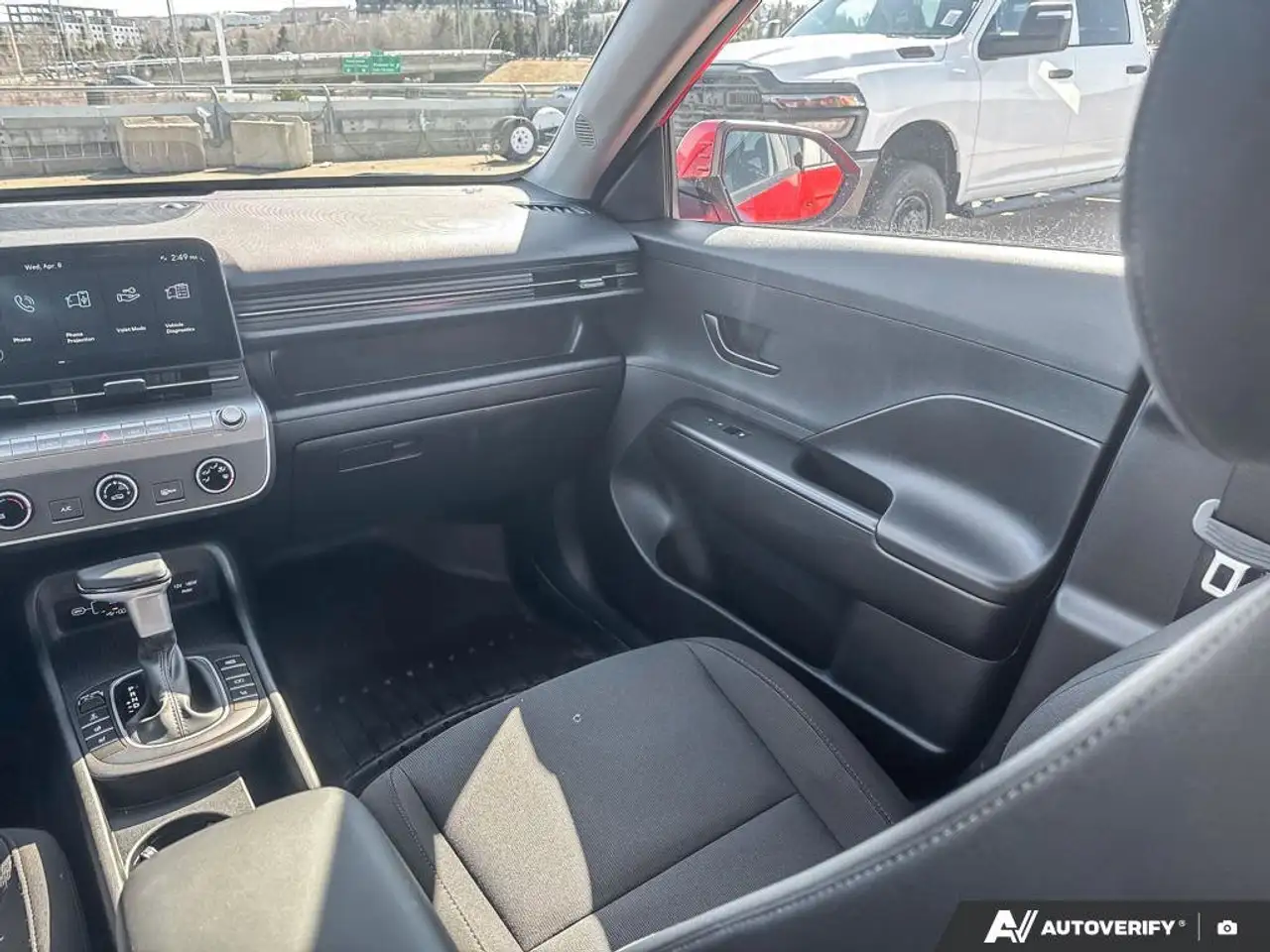 Hyundai KONA снимка Hyundai KONA