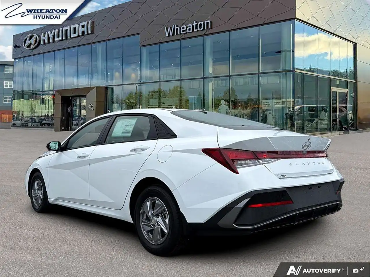 Hyundai ELANTRA снимка Hyundai ELANTRA