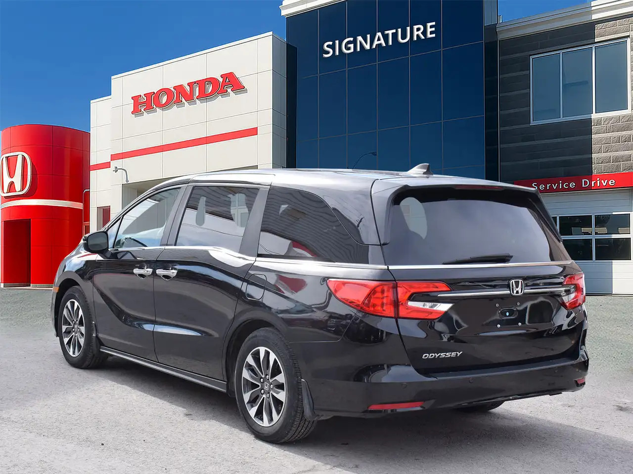 Honda Odyssey снимка Honda Odyssey