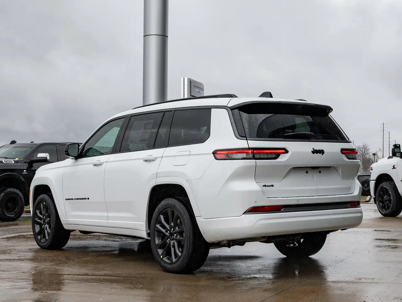 Jeep Grand Cherokee снимка Jeep Grand Cherokee