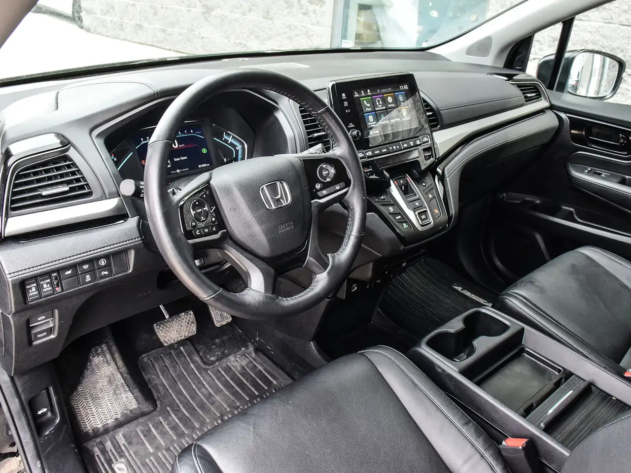 Honda Odyssey снимка Honda Odyssey