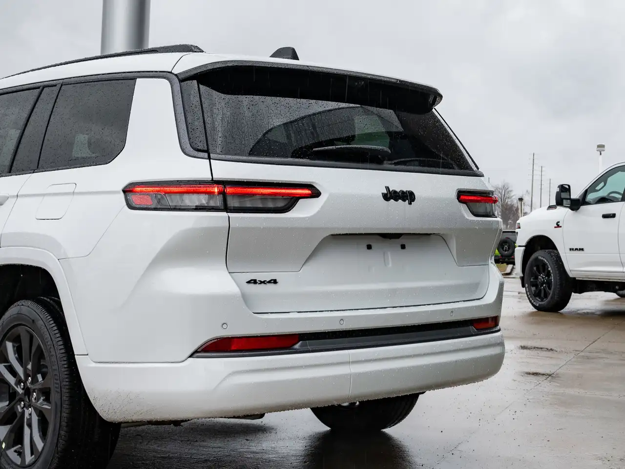 Jeep Grand Cherokee снимка Jeep Grand Cherokee