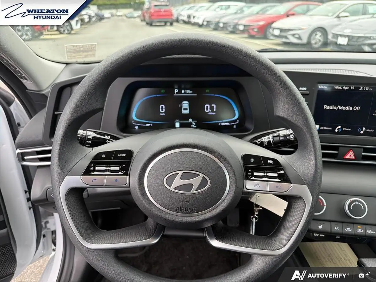 Hyundai ELANTRA снимка Hyundai ELANTRA