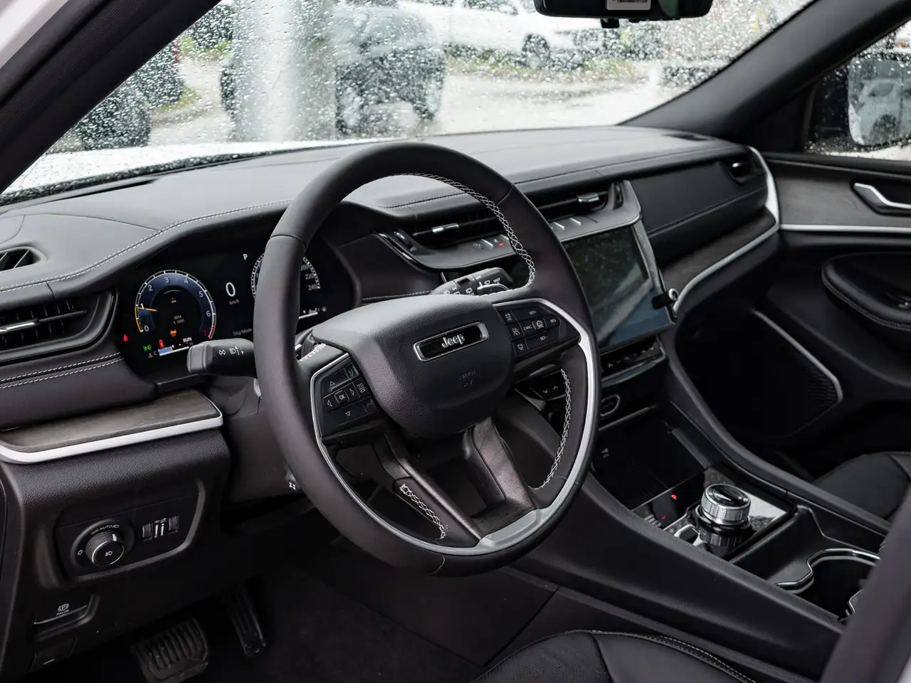 Jeep Grand Cherokee снимка Jeep Grand Cherokee