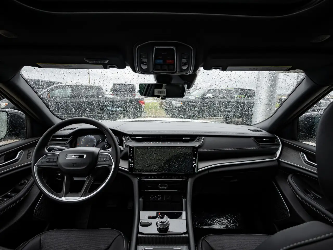 Jeep Grand Cherokee снимка Jeep Grand Cherokee