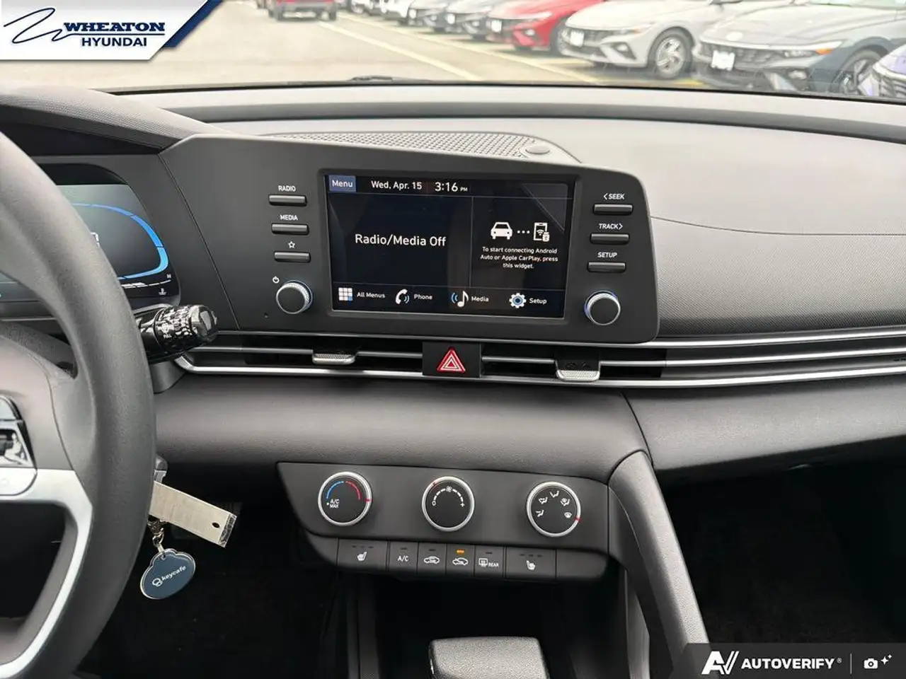 Hyundai ELANTRA снимка Hyundai ELANTRA