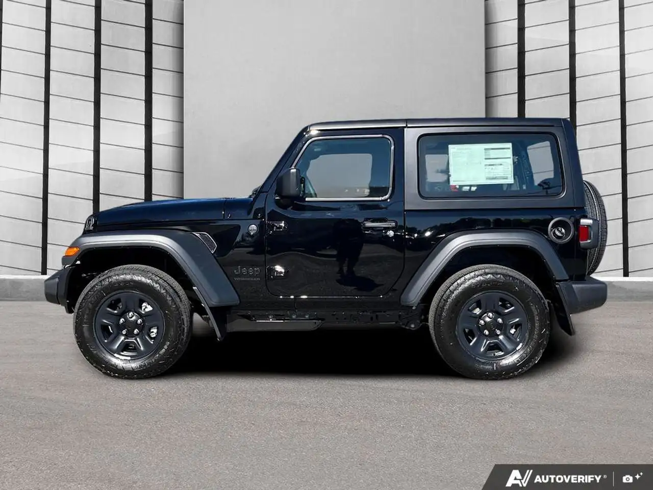 Jeep Wrangler photo Jeep Wrangler