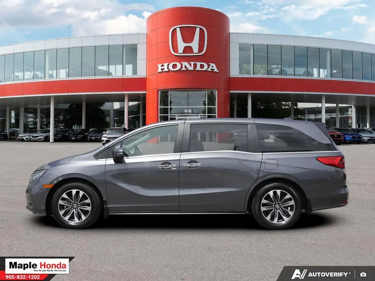 Honda Odyssey снимка Honda Odyssey
